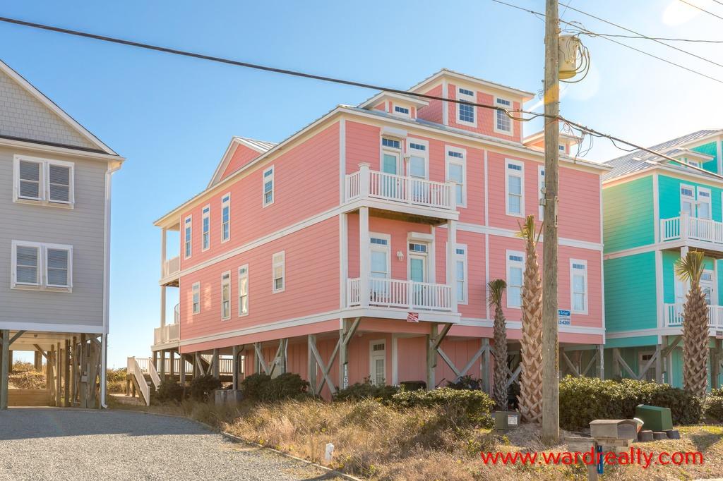 Anchor's Away Vacation Rental | Ward Realty